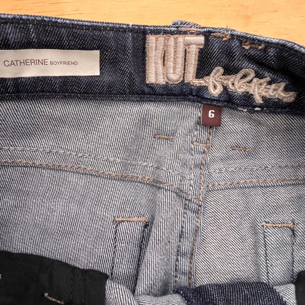 KUT from the Kloth Catherine Boyfriend Jeans Dark Wash Size 6 Straight Leg Denim - Picture 7 of 11